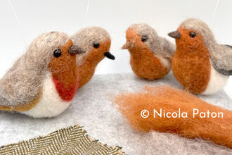 Robins made from felt 