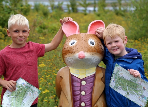 Brambly Hedge Wooden Sculpture Trail Abberton